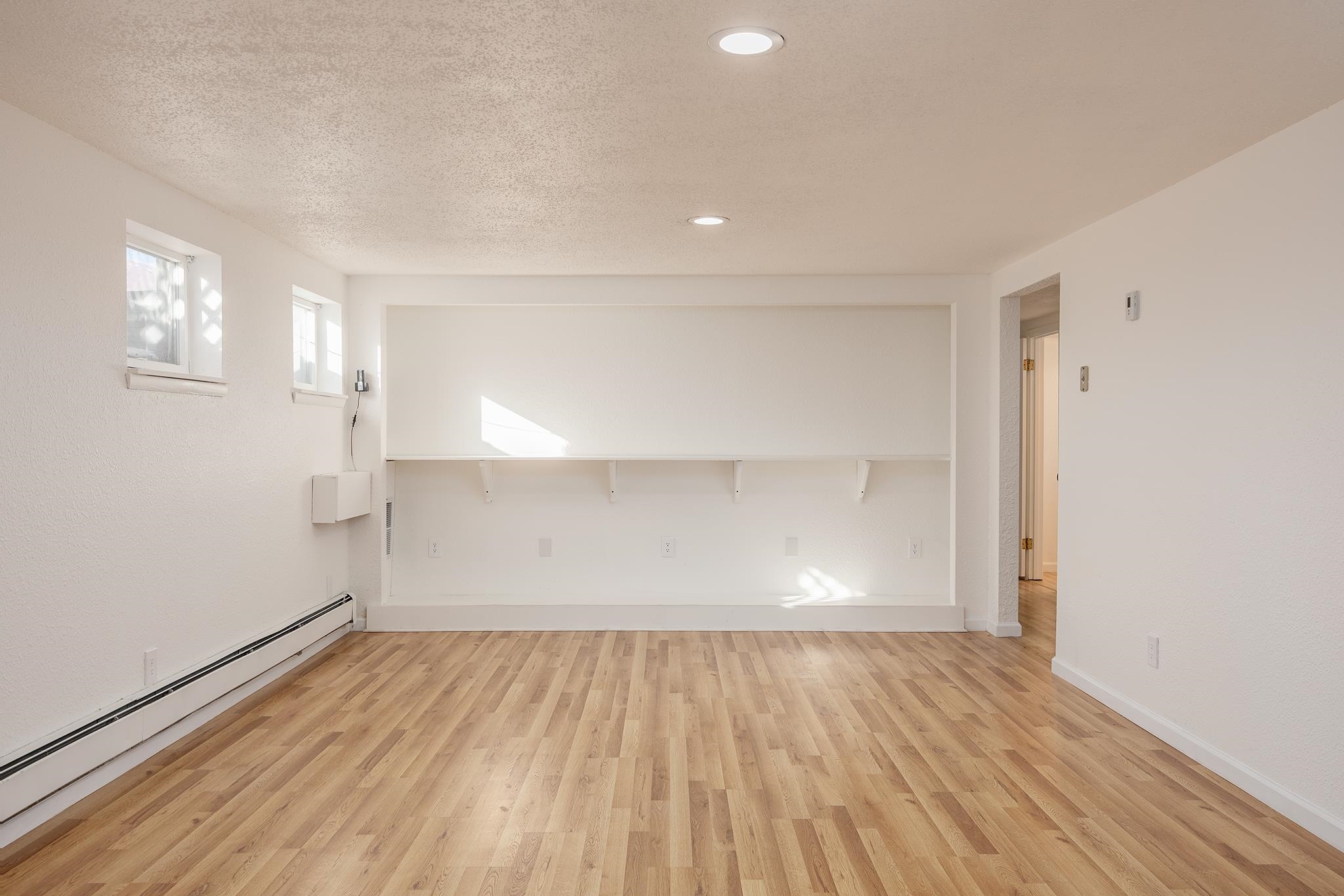 107 E 8TH AVENUE