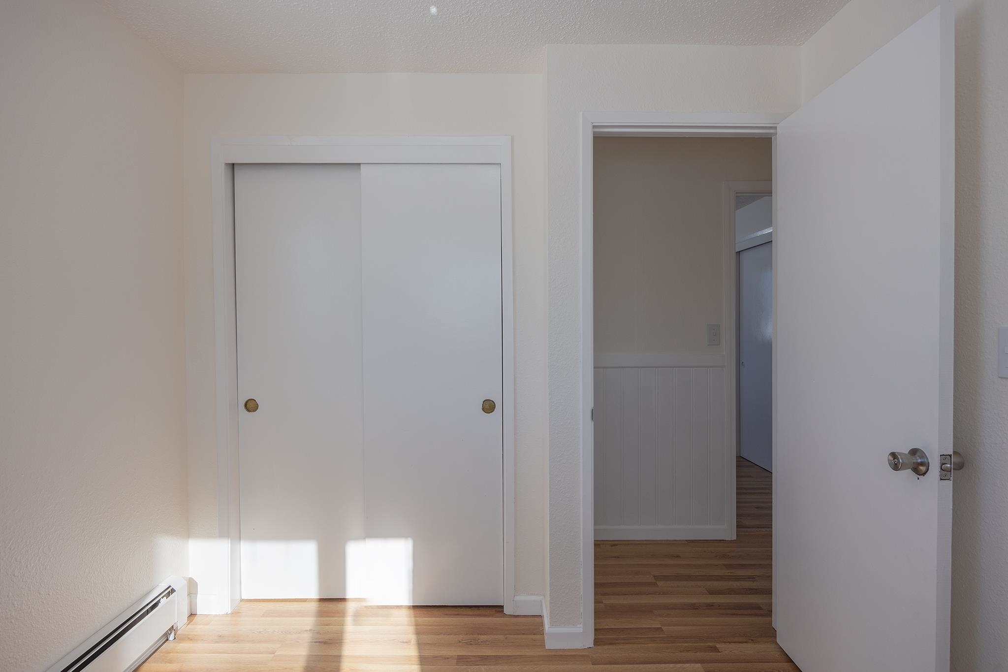 107 E 8TH AVENUE