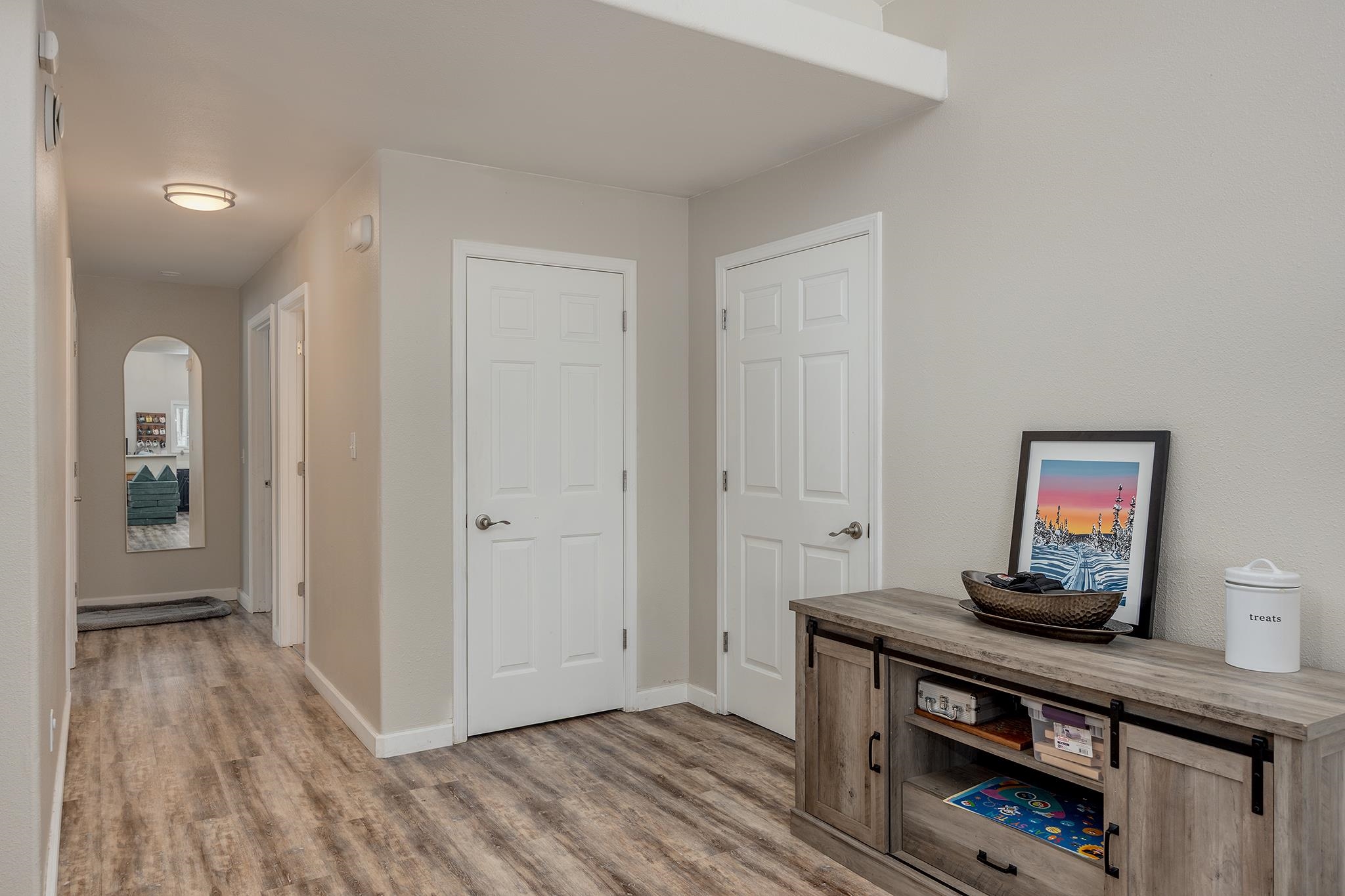 1211 MARSH LAUREL AVENUE