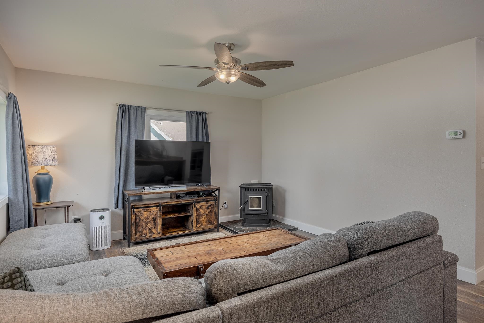 2726 PERIMETER DRIVE