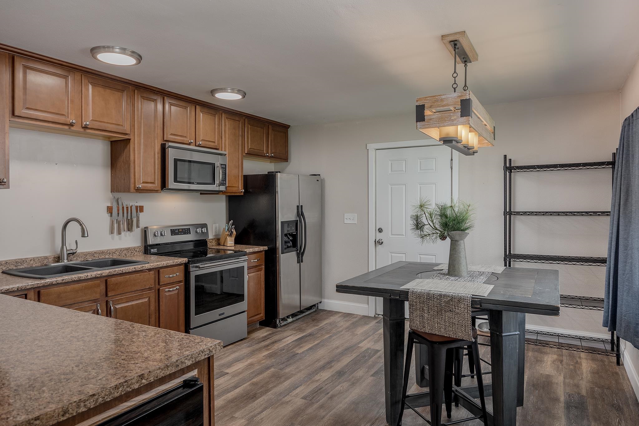 2726 PERIMETER DRIVE