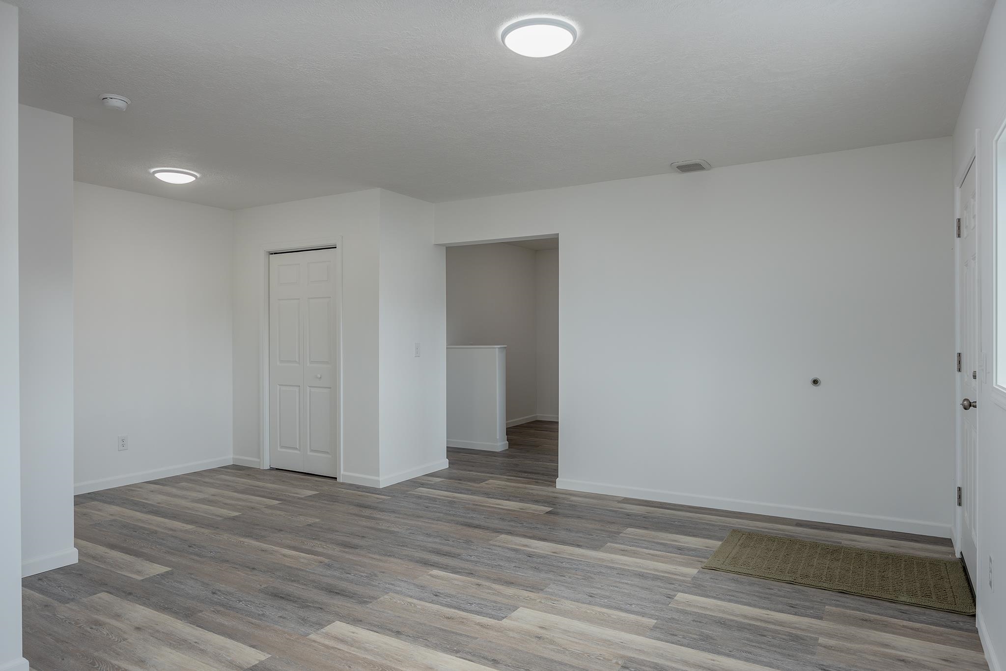 2590 BACK COURT