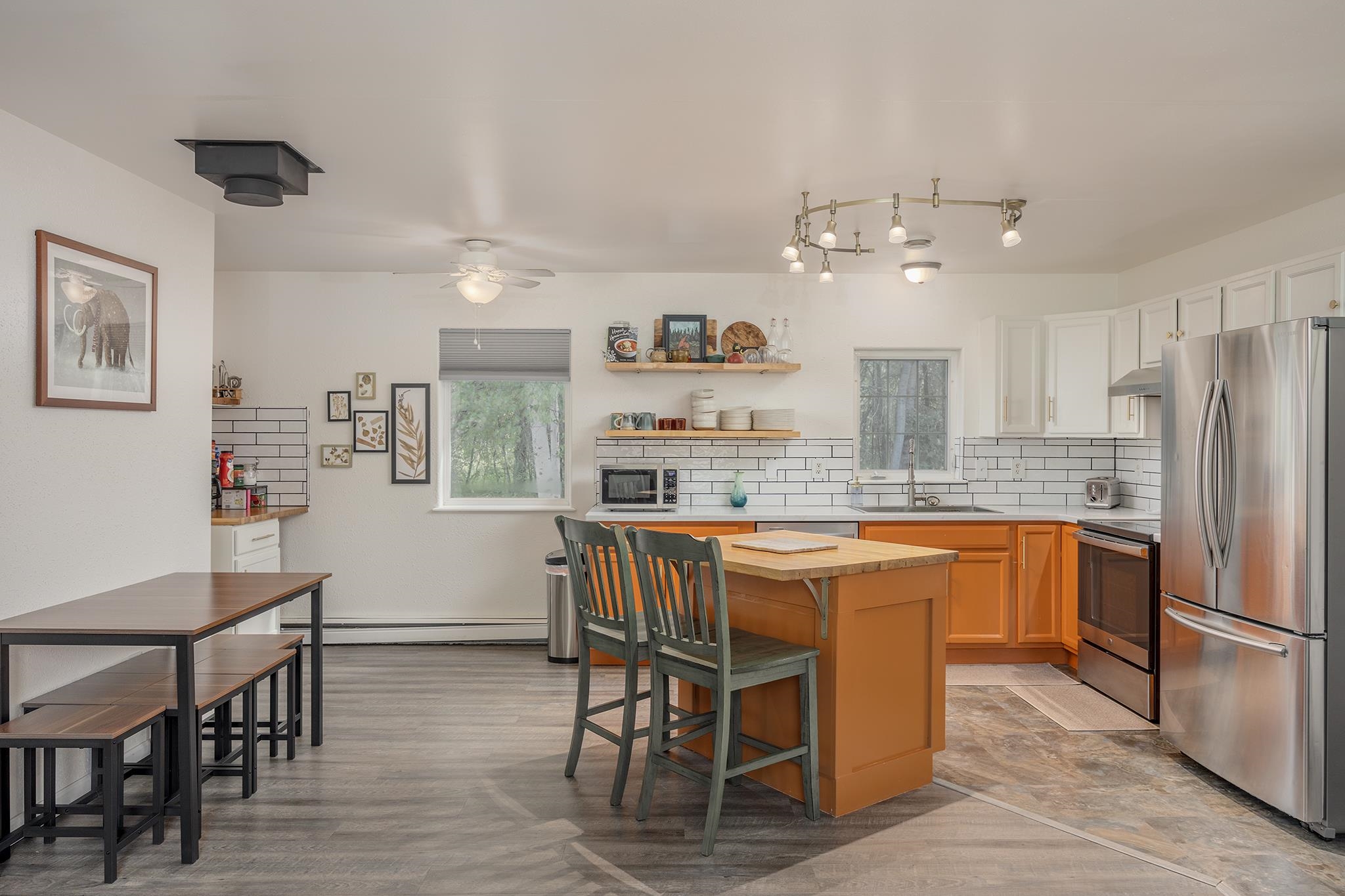 2354 SUNFLOWER LOOP