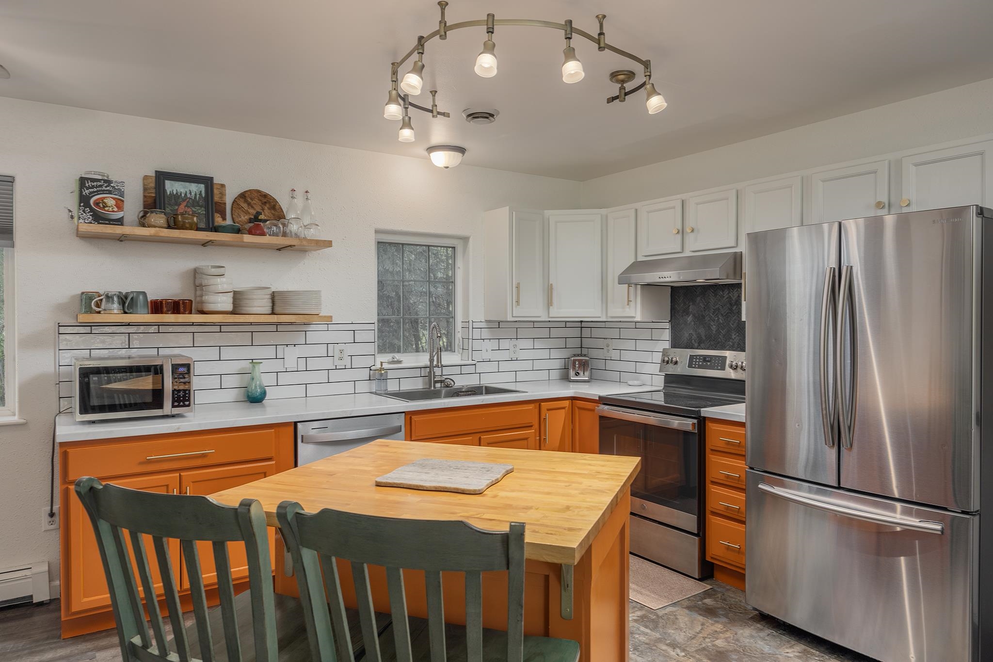 2354 SUNFLOWER LOOP