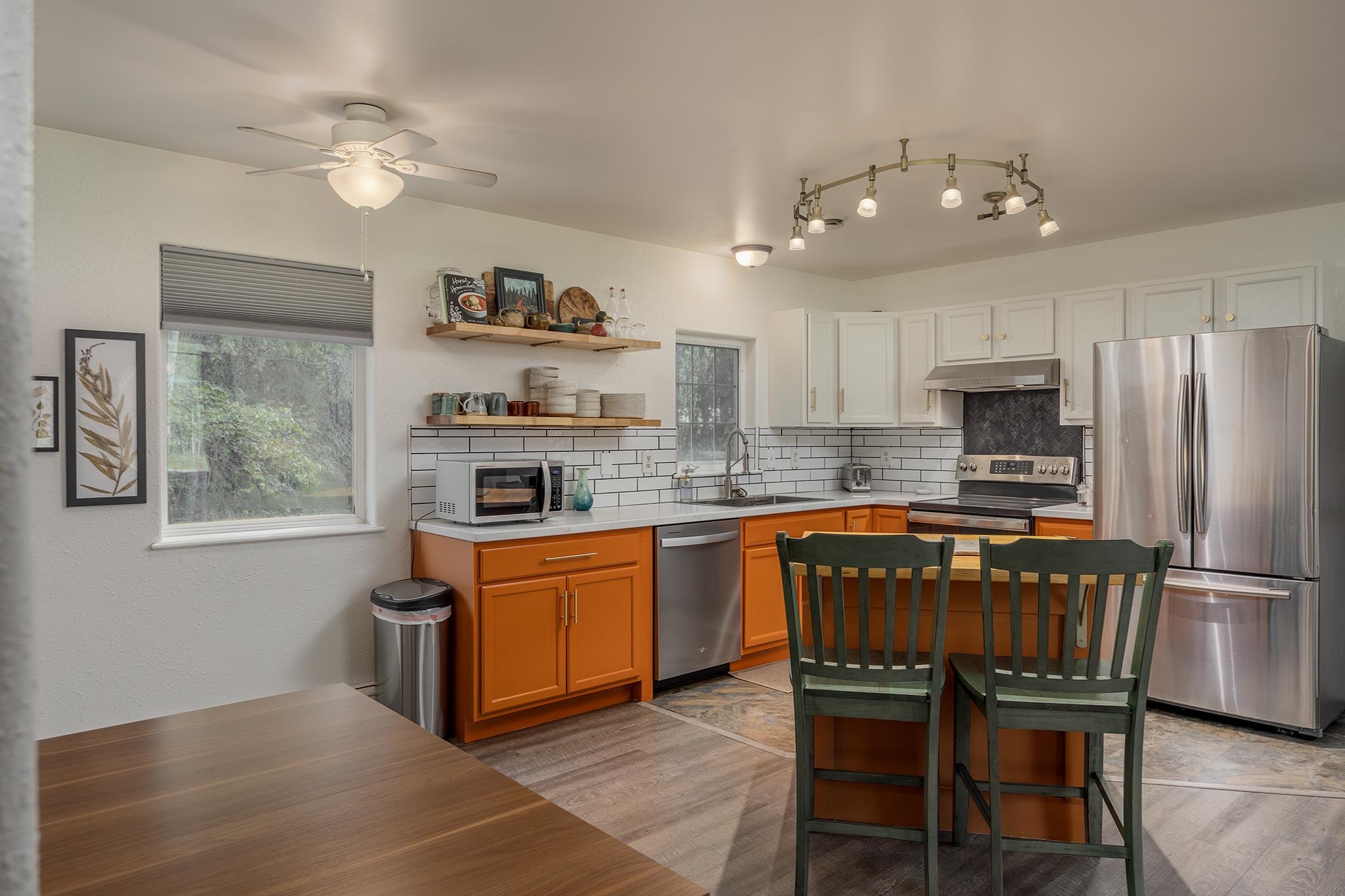 2354 SUNFLOWER LOOP