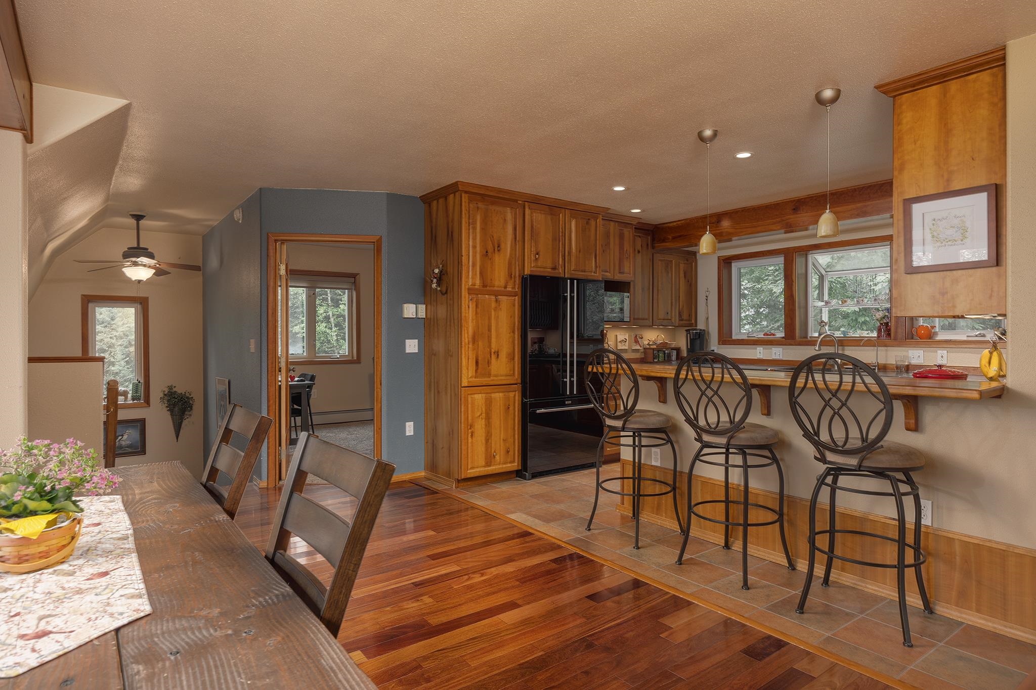 1054 GOLD MINE TRAIL
