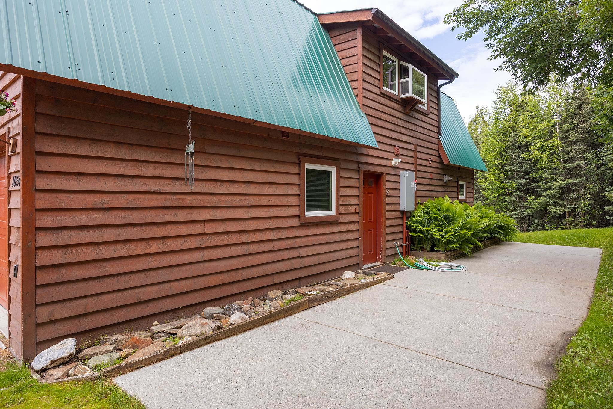 1054 GOLD MINE TRAIL