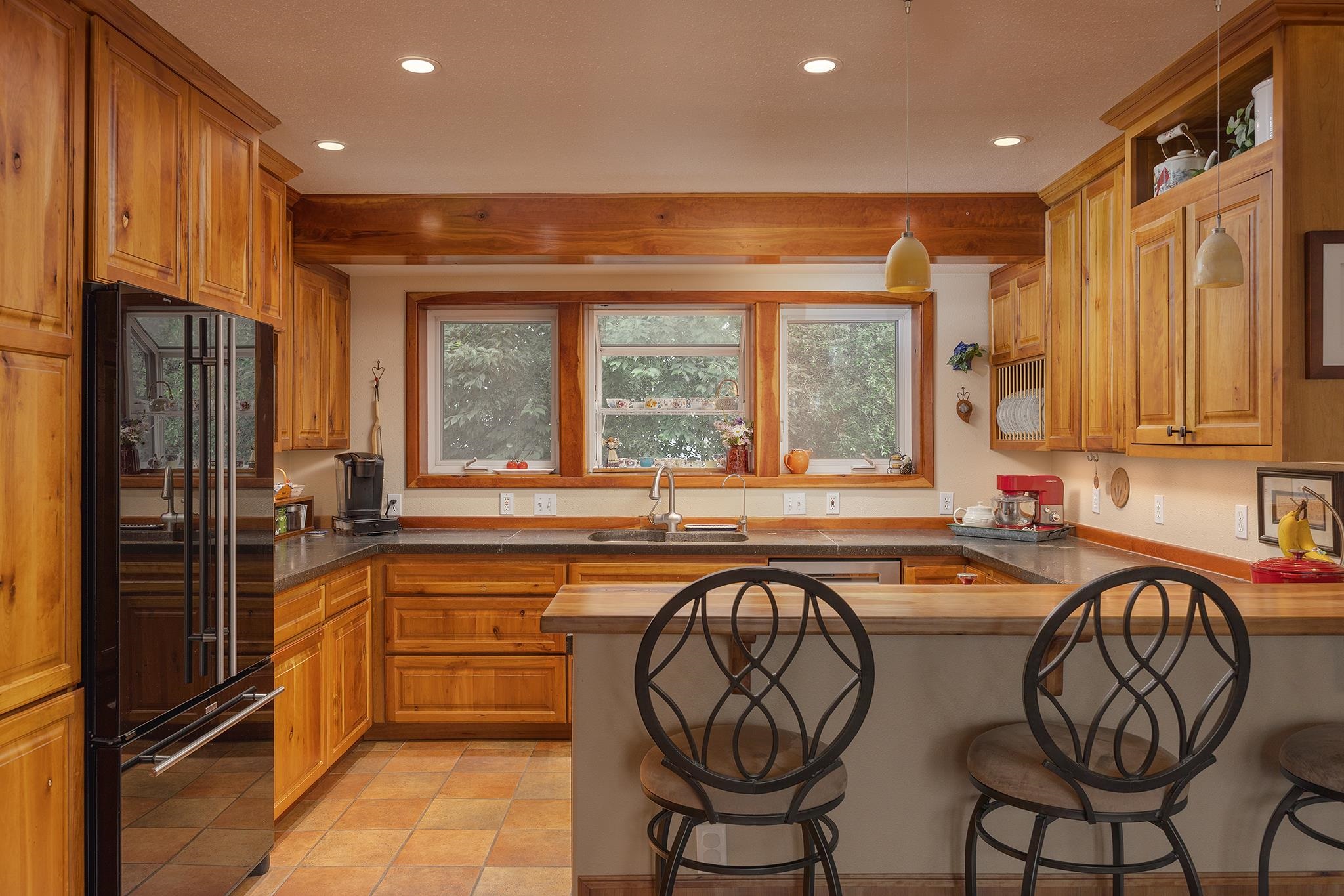 1054 GOLD MINE TRAIL