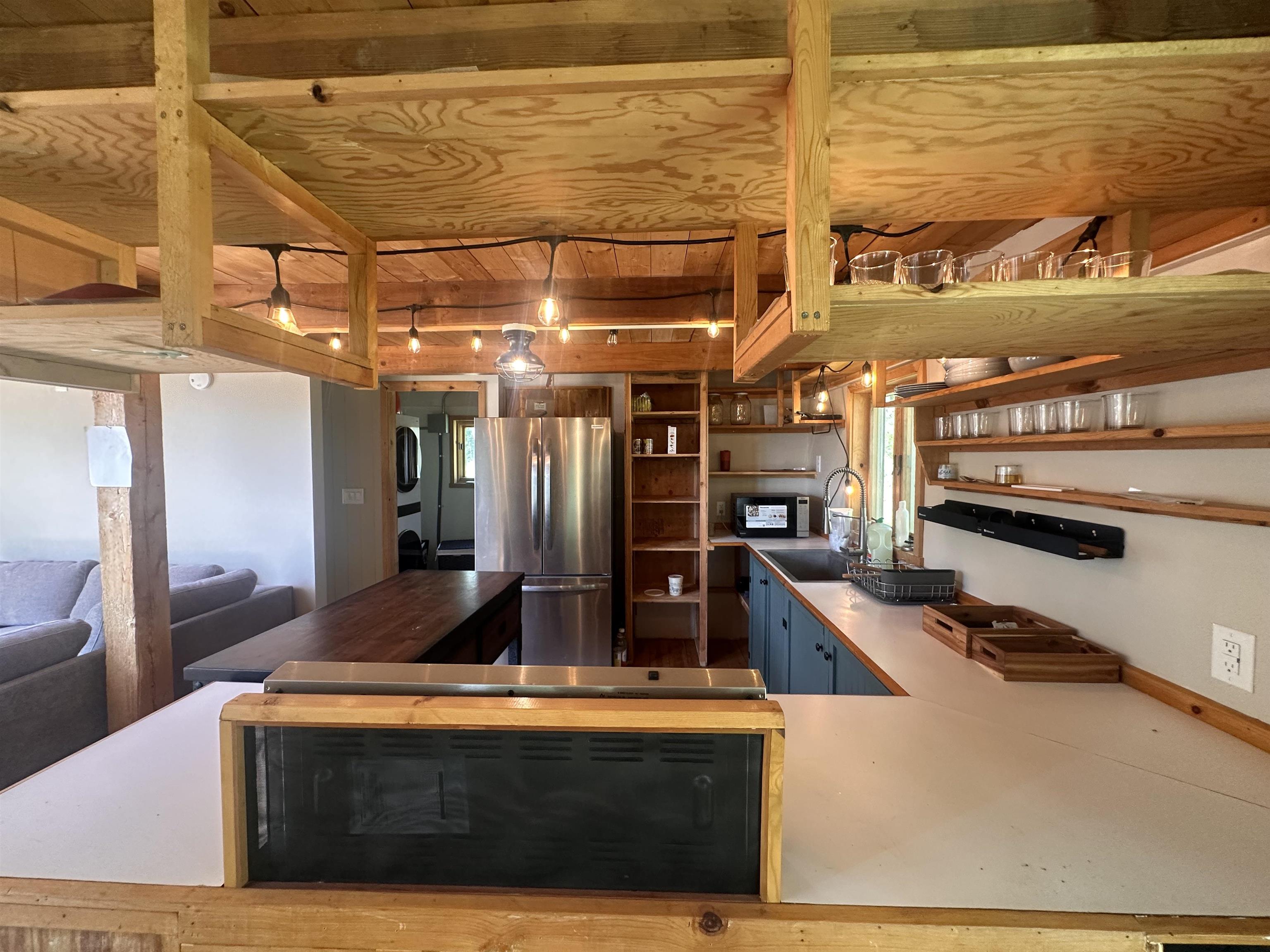 1479 TESLIN TRAIL