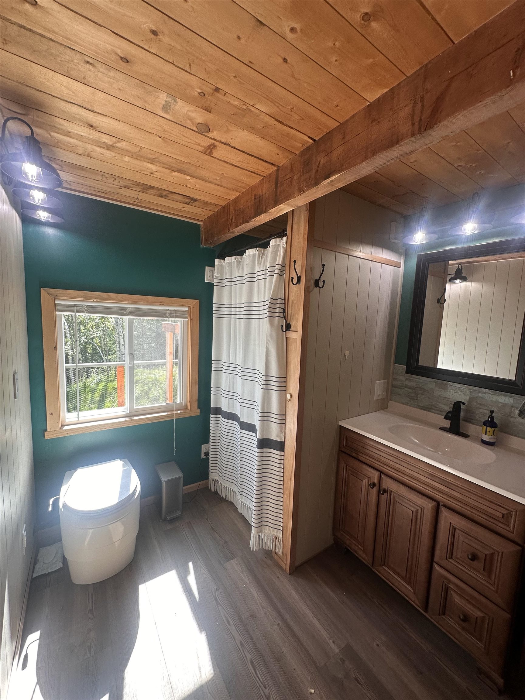 1479 TESLIN TRAIL