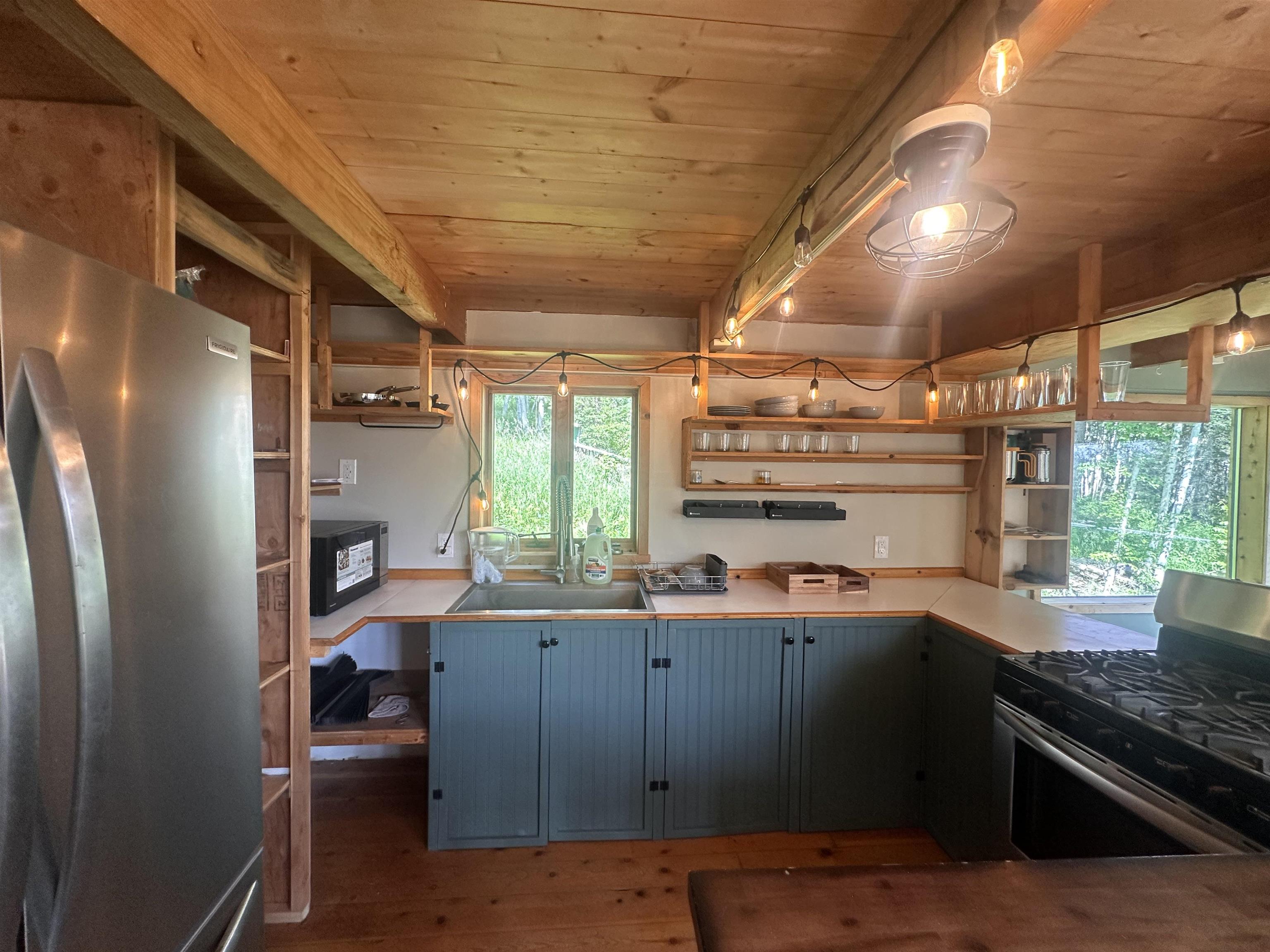 1479 TESLIN TRAIL