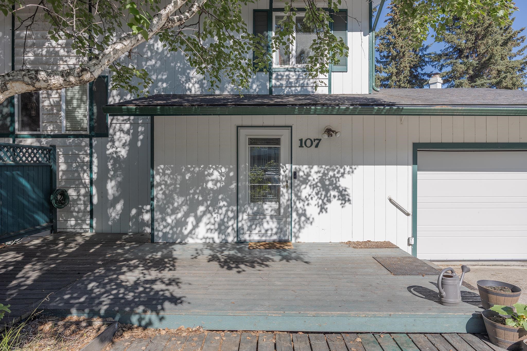 107 HICKORY DRIVE