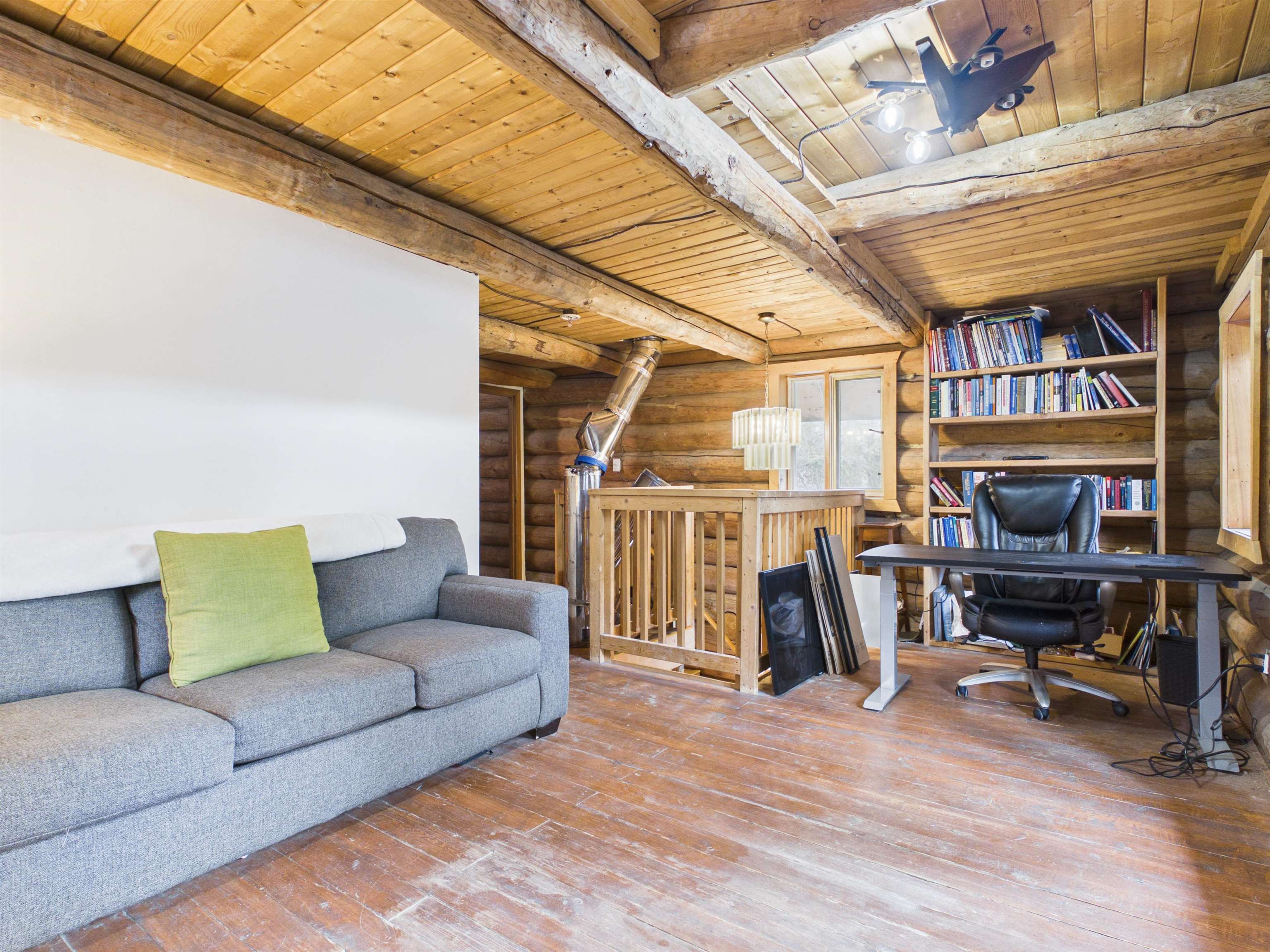 1032 GOLDEN VALLEY DRIVE