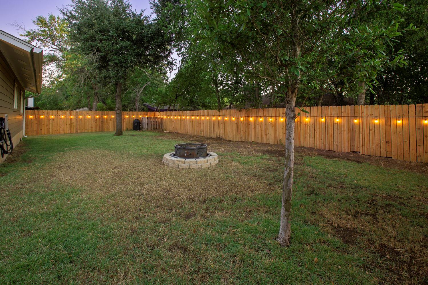 2715 Wilcrest DR