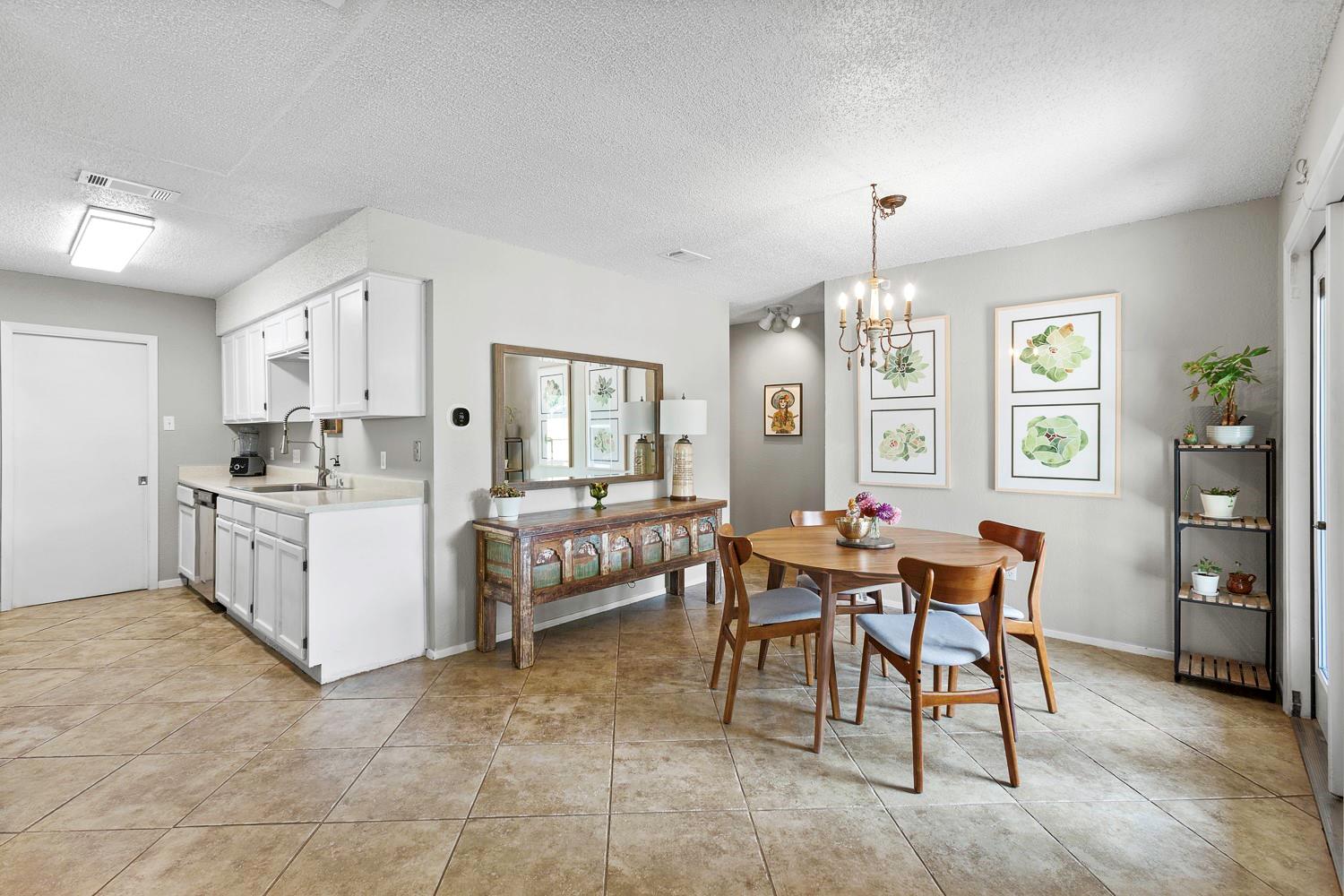2715 Wilcrest DR