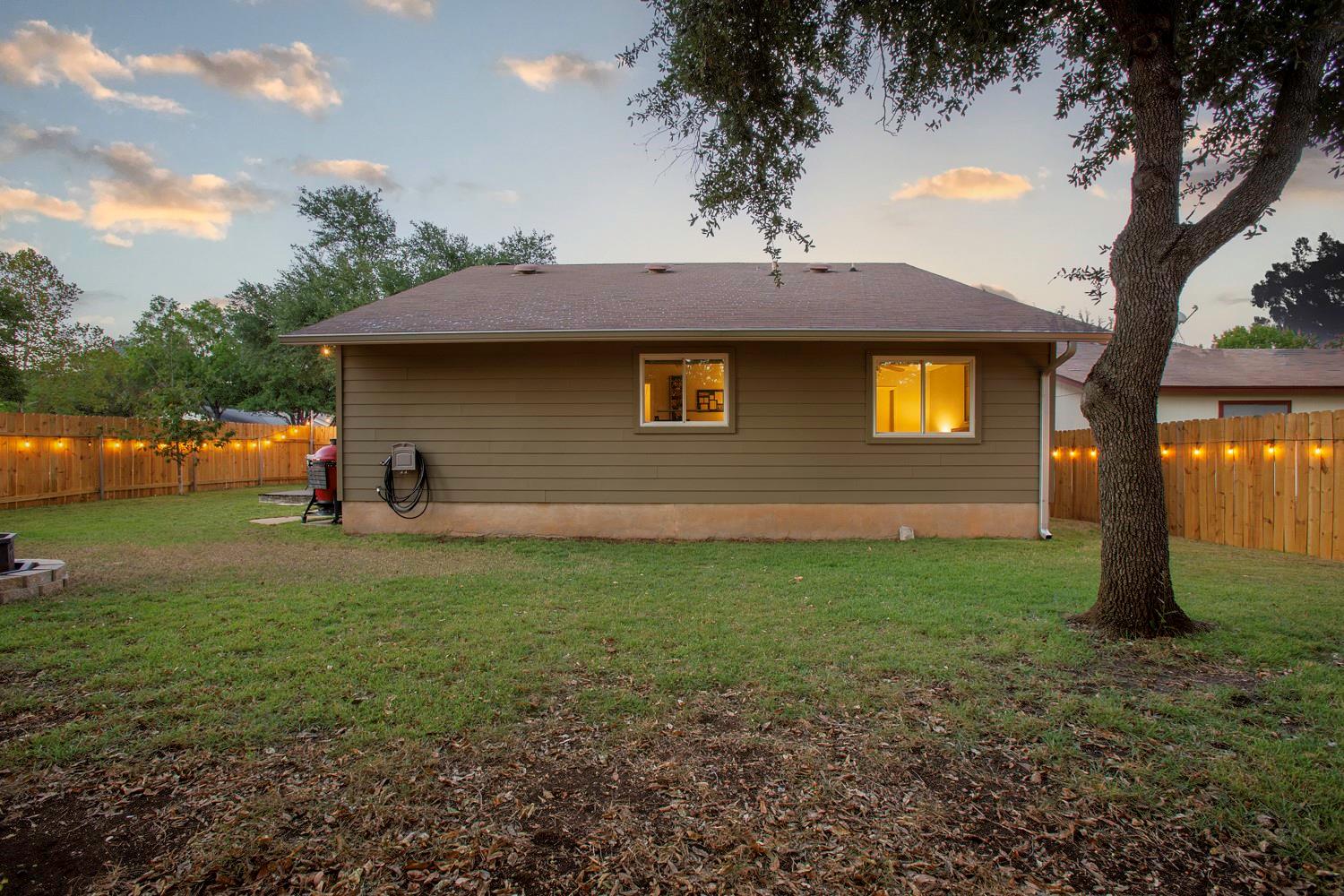 2715 Wilcrest DR