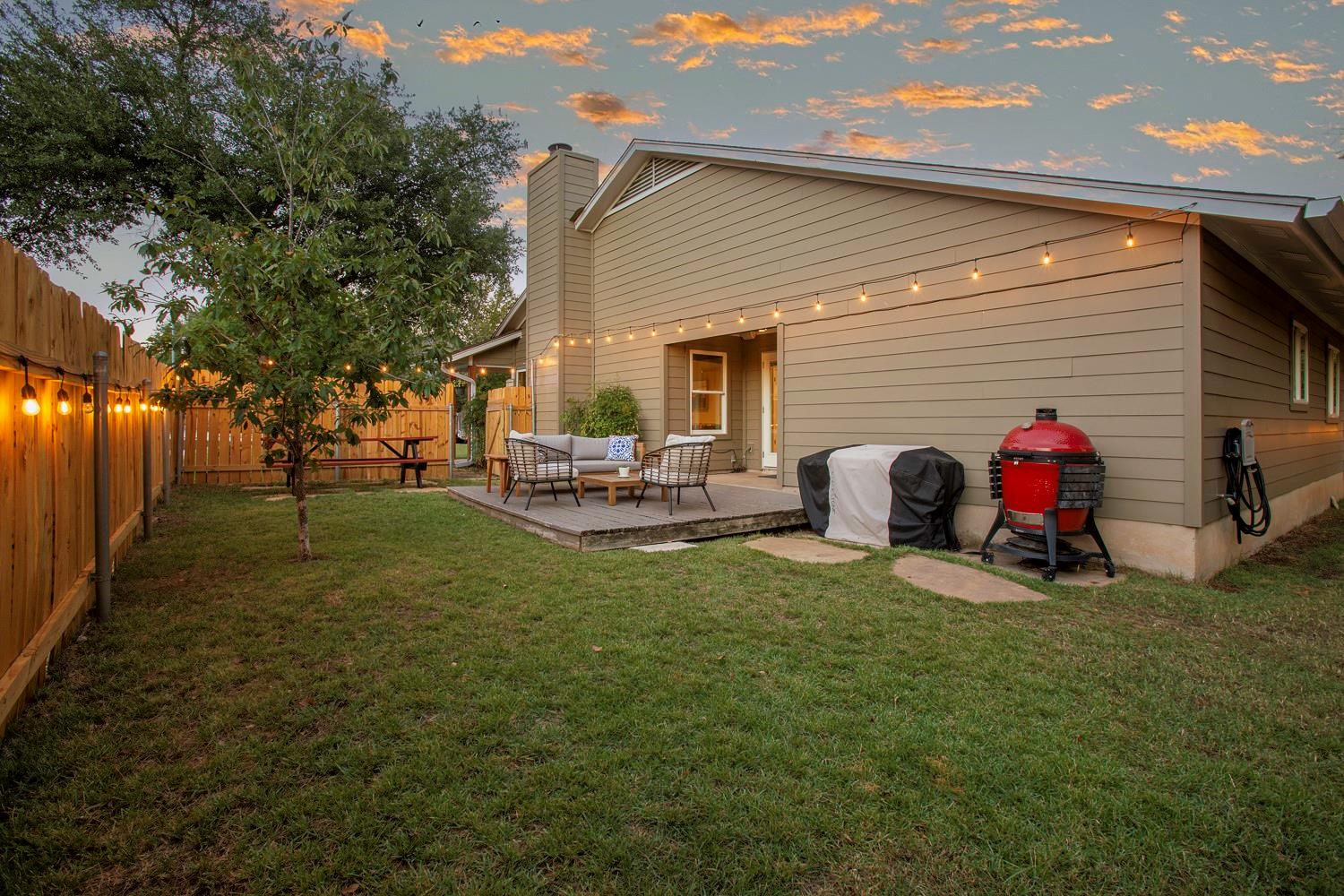 2715 Wilcrest DR