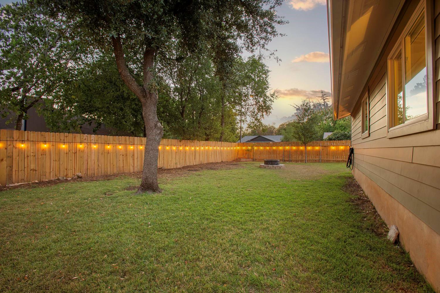 2715 Wilcrest DR