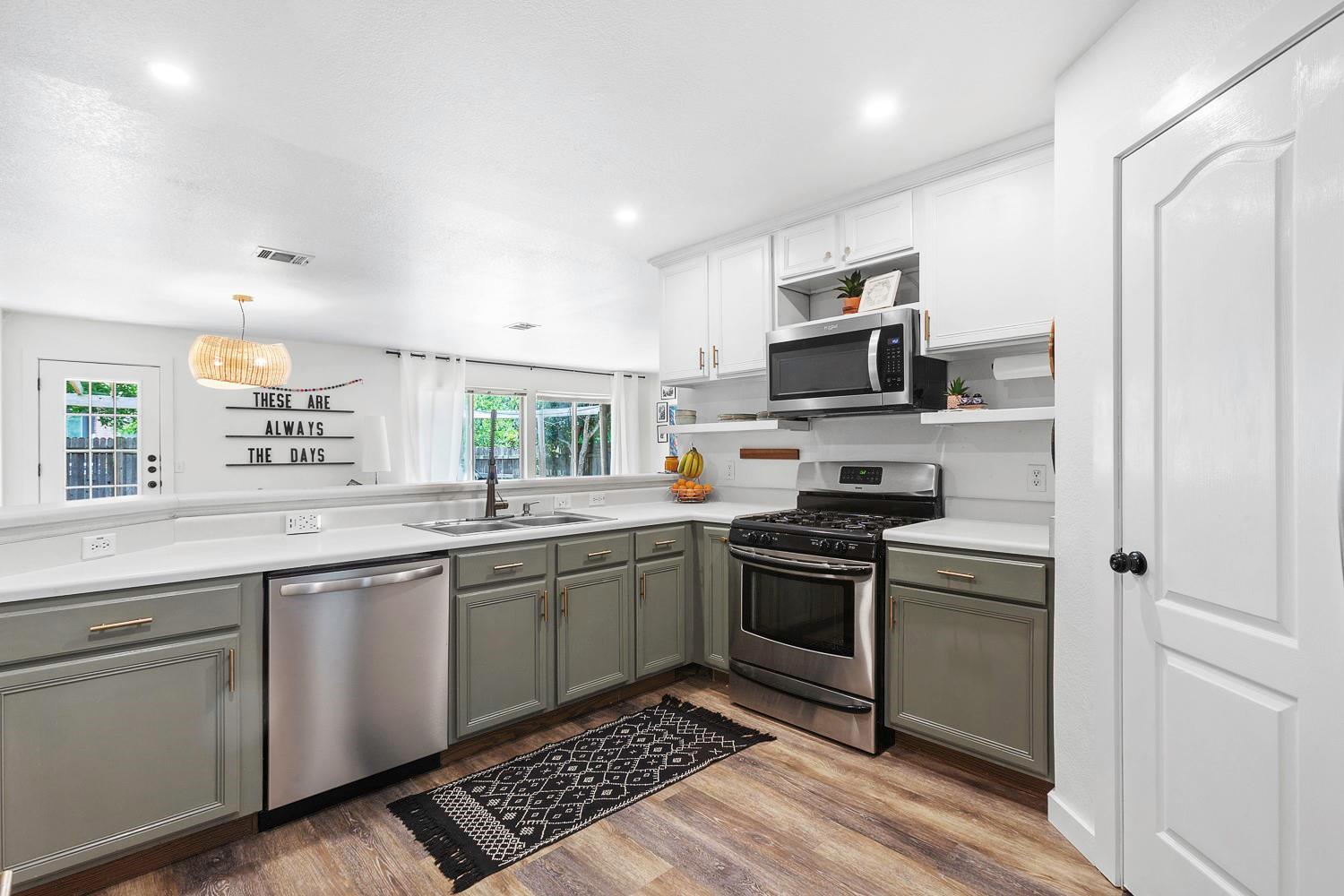 8000 Briarton DR