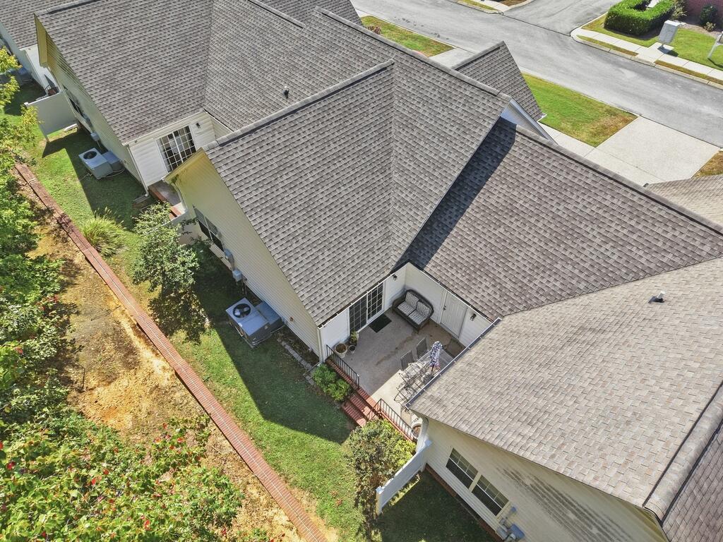 124 St James Place