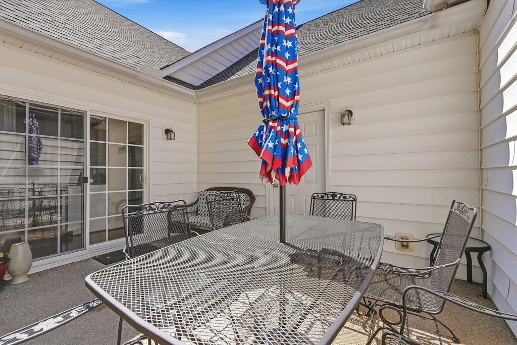 124 St James Place