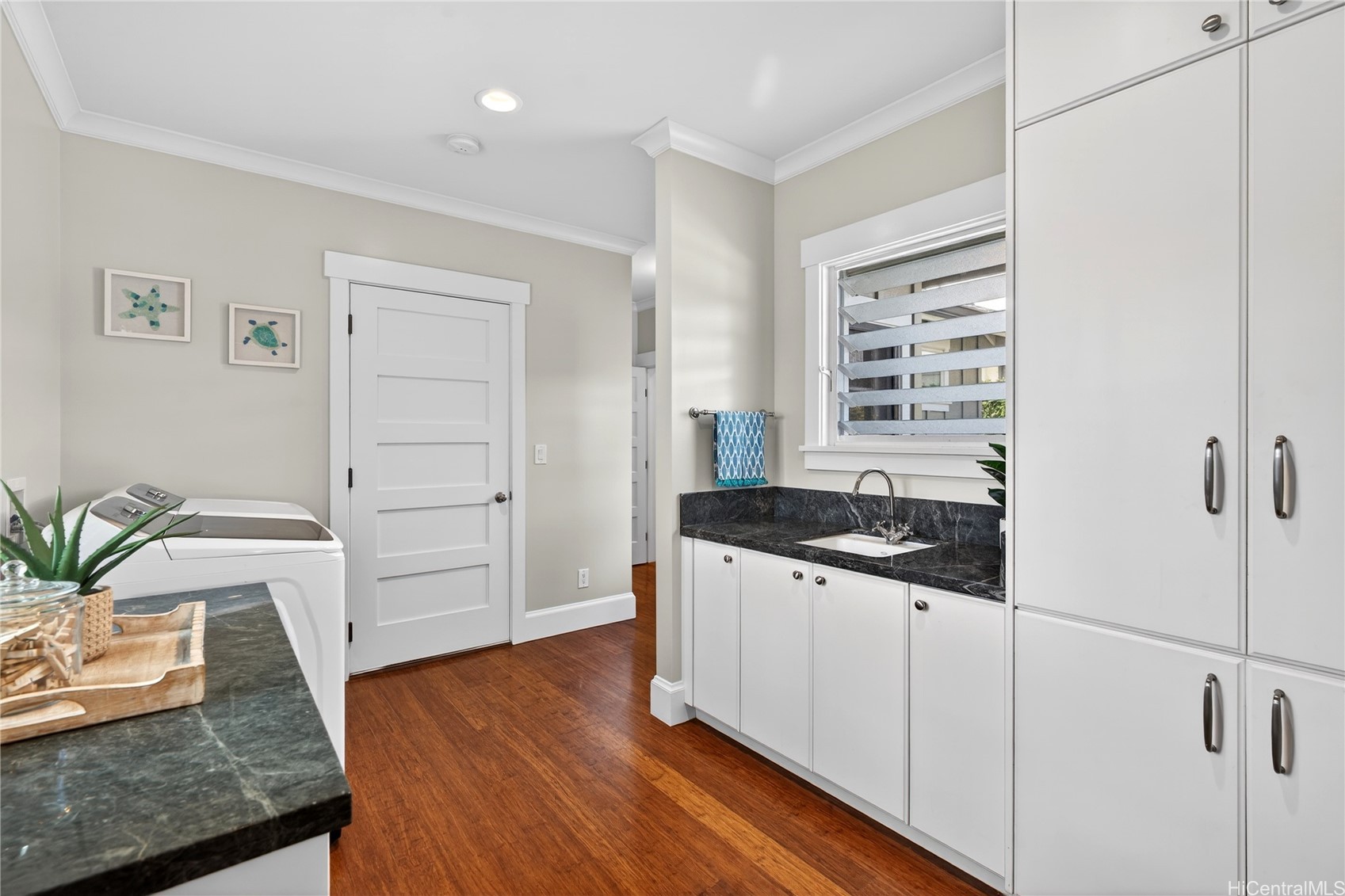 110 N Kalaheo Avenue A