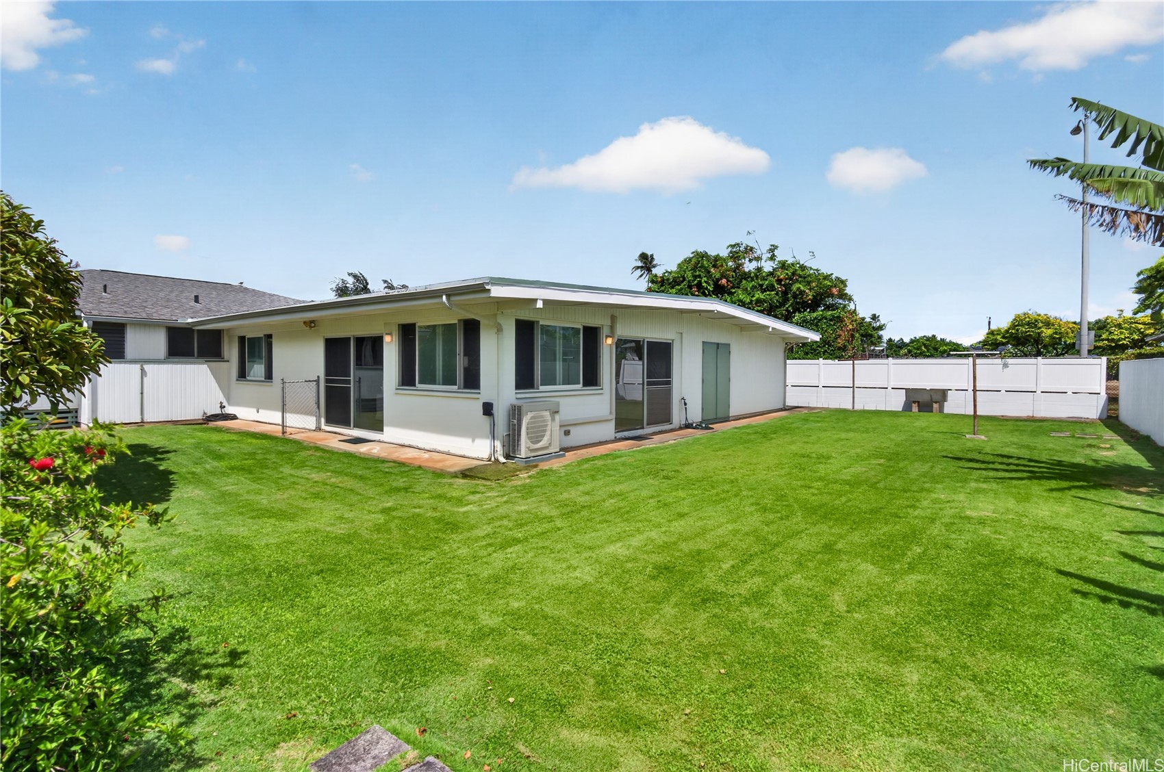 225 Awakea Road