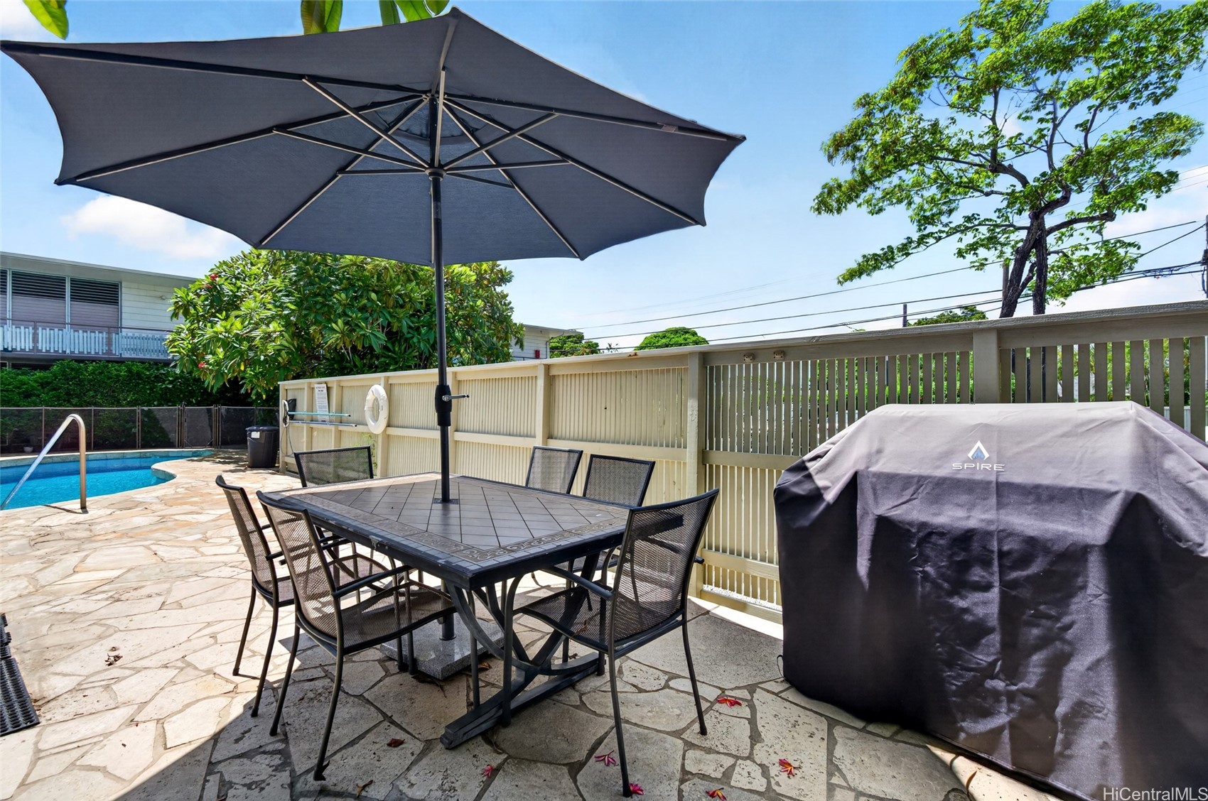 3824 Leahi Avenue 101