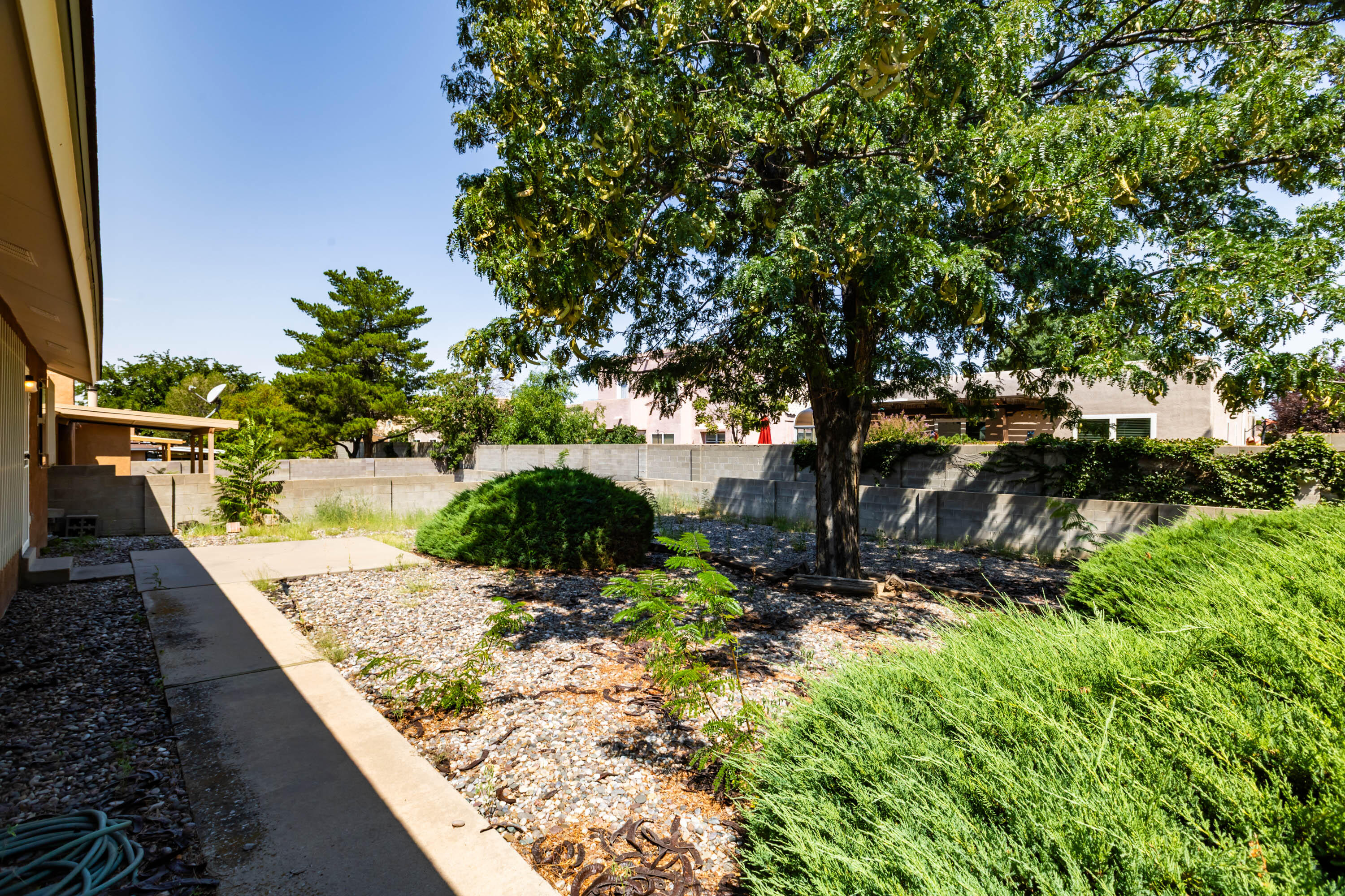 7401 Scotts Place NE