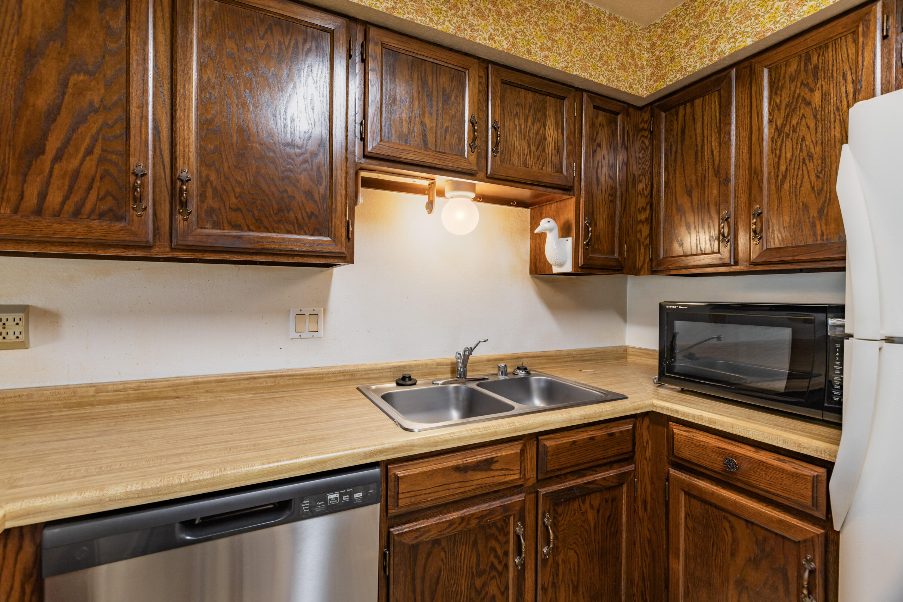 7401 Scotts Place NE