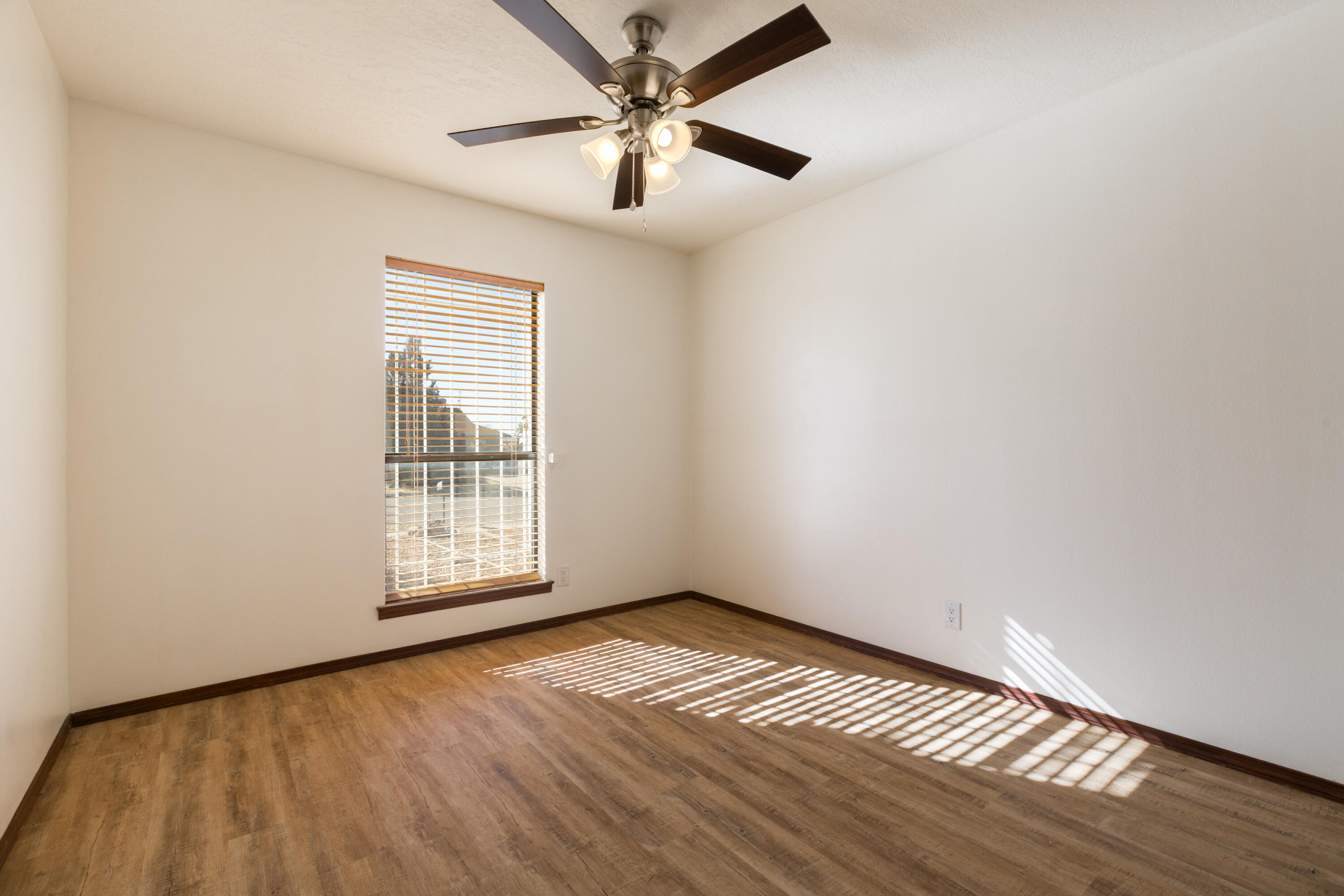 7401 Scotts Place NE