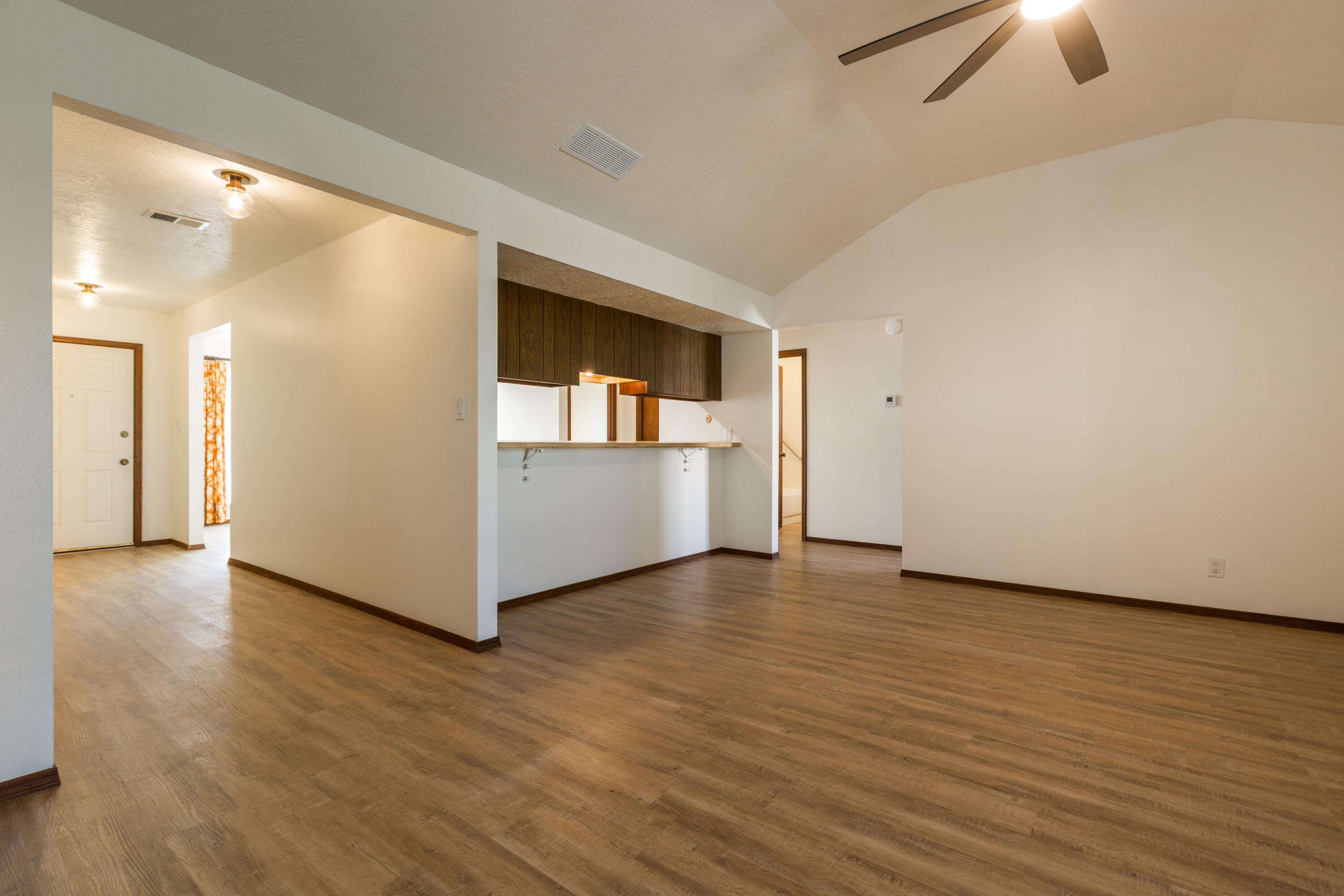 7401 Scotts Place NE