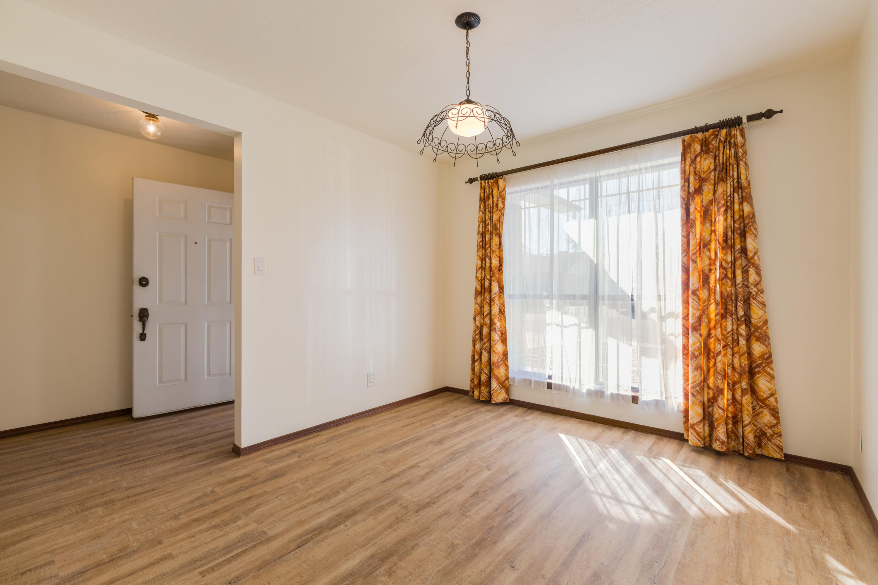 7401 Scotts Place NE