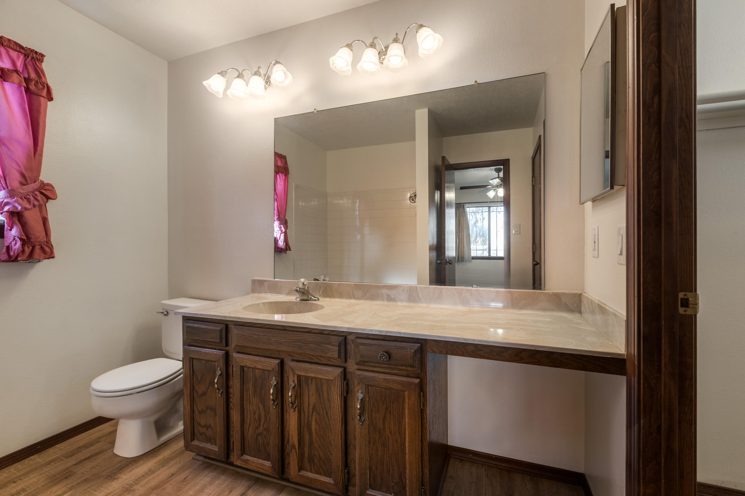 7401 Scotts Place NE