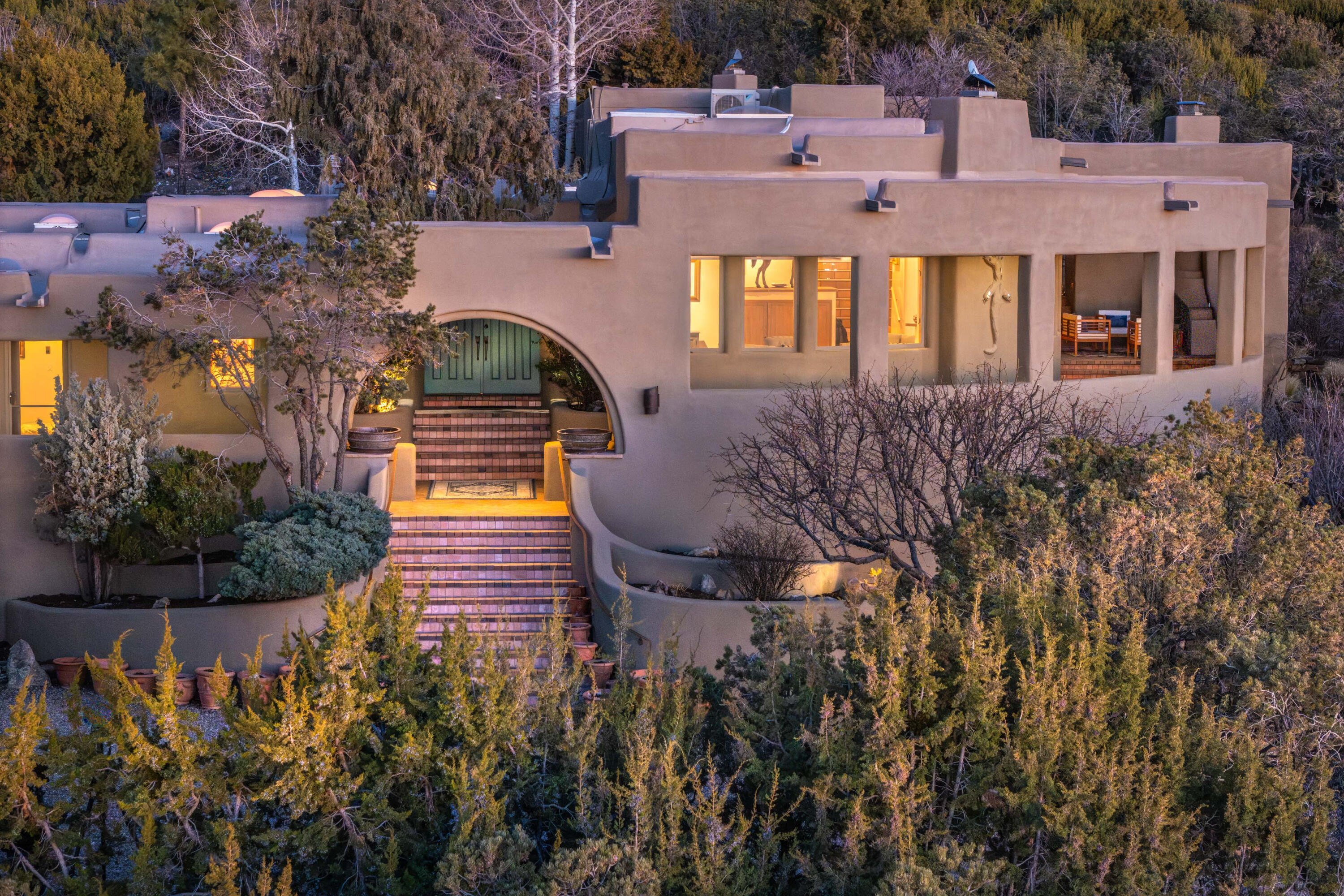 1301 Hummingbird Court