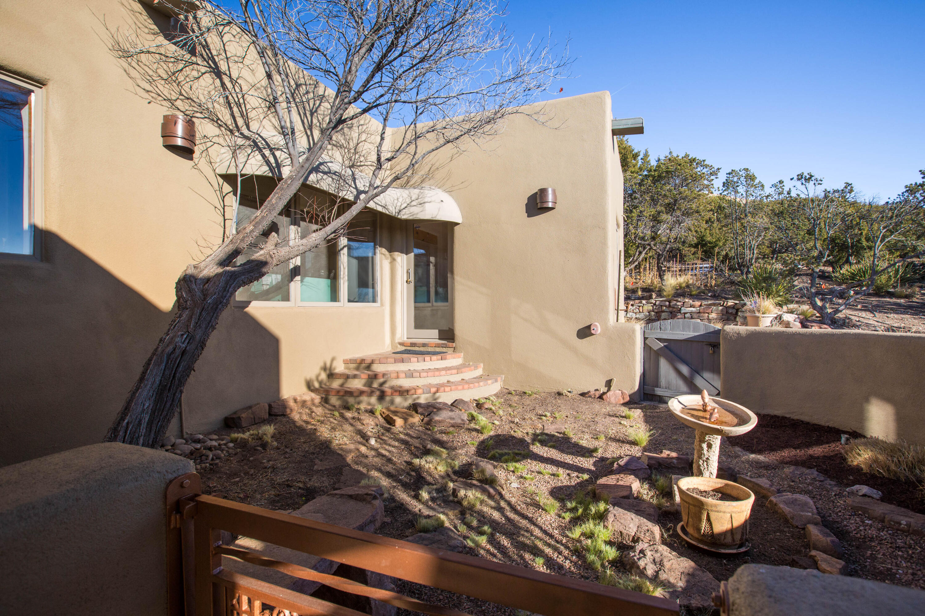 1301 Hummingbird Court