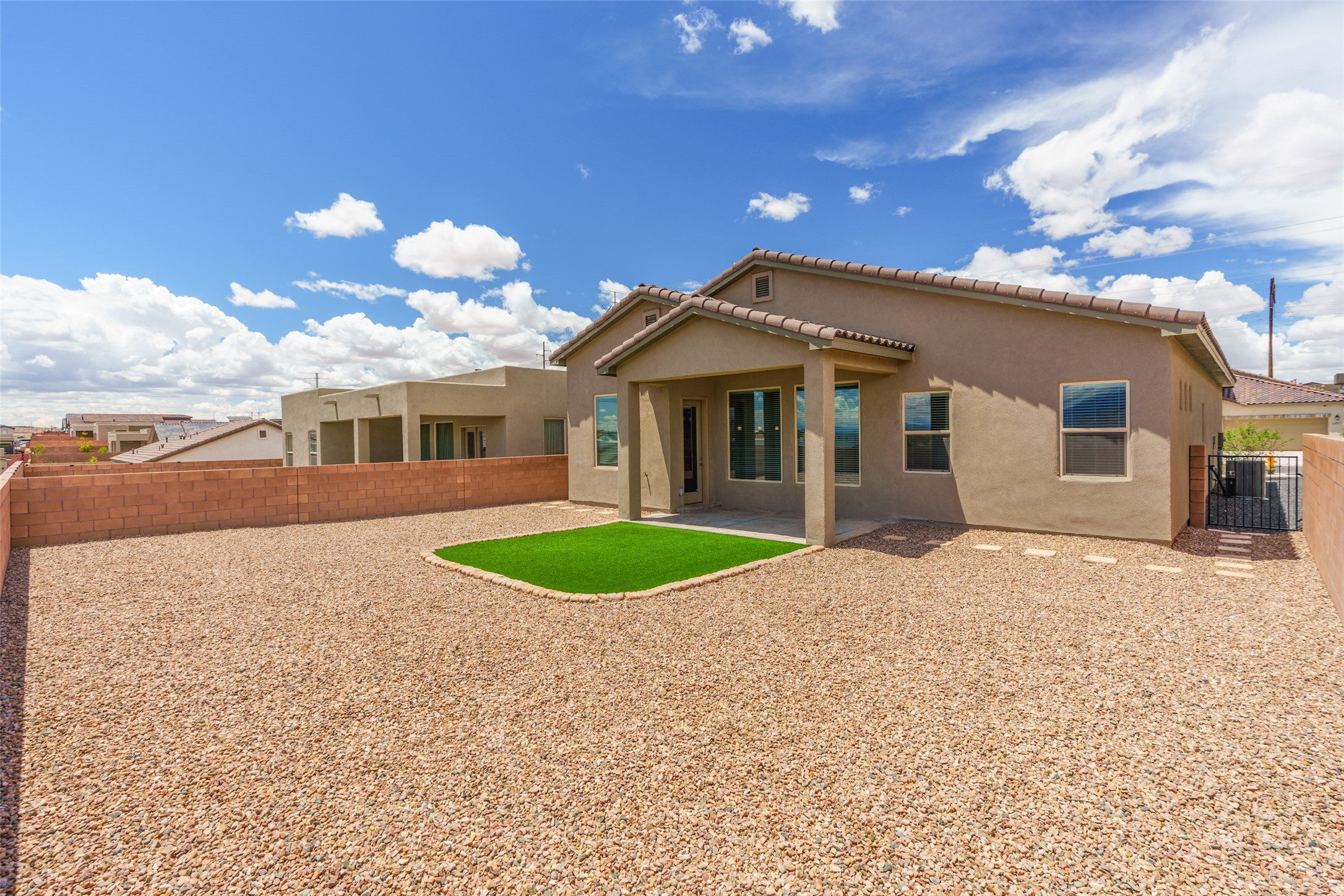 6858 Cleary Loop NE
