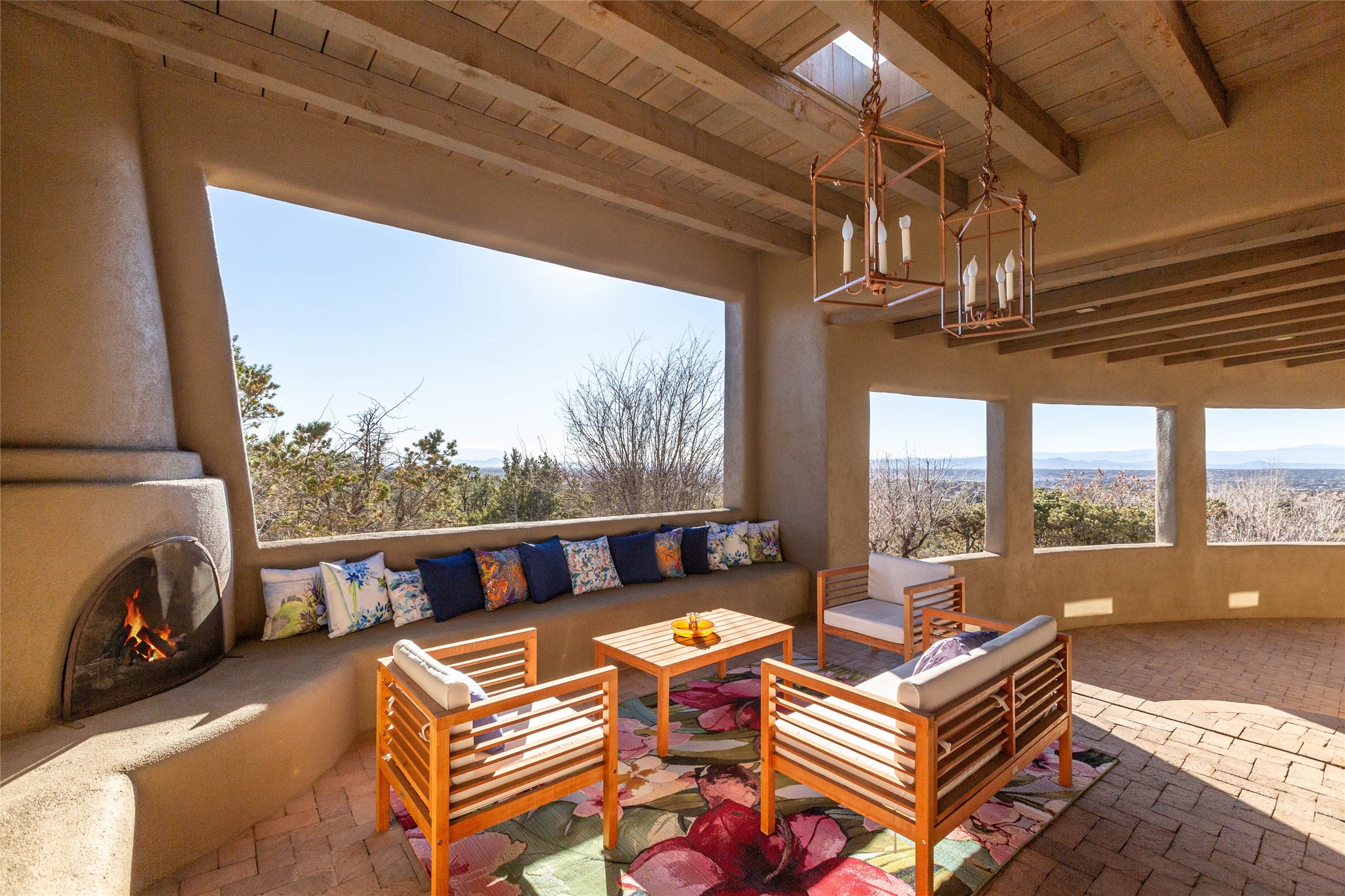 1301 Hummingbird Court