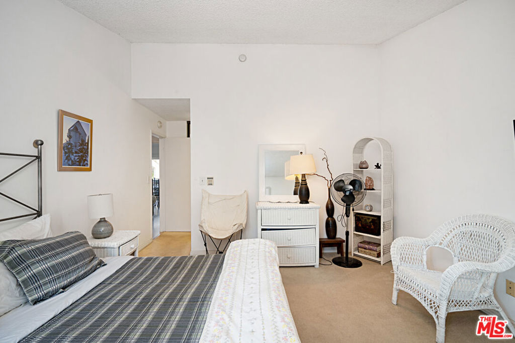 822 Camino Real 202