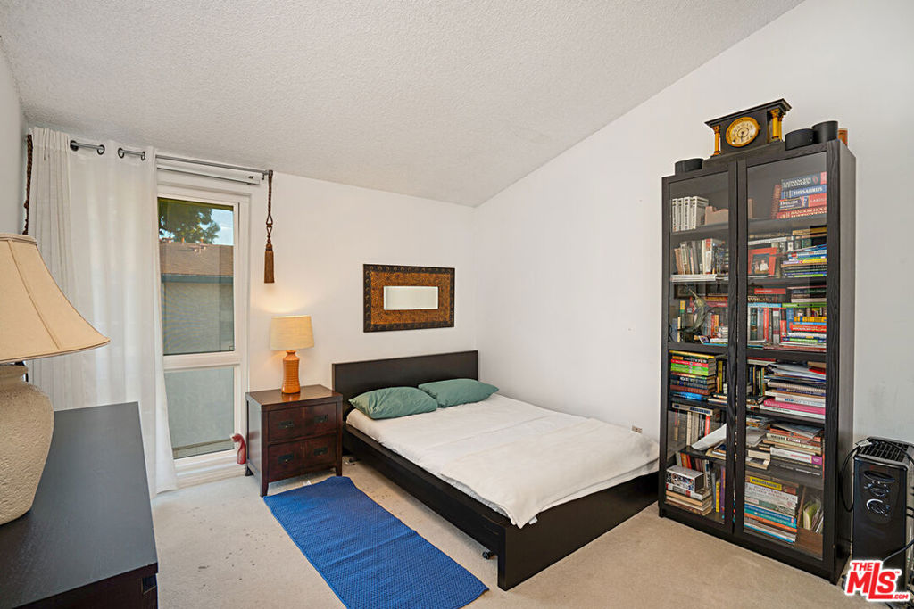 822 Camino Real 202