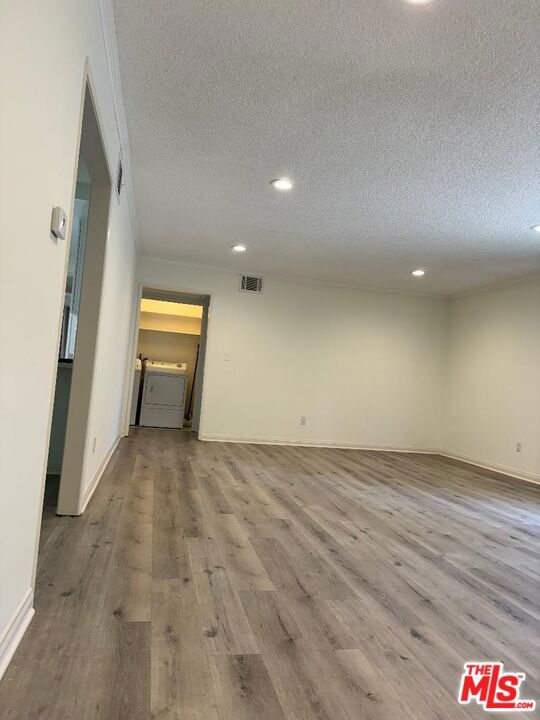 13112 Moorpark Street 1
