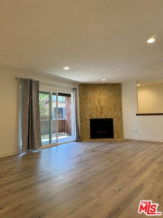 13112 Moorpark Street 1