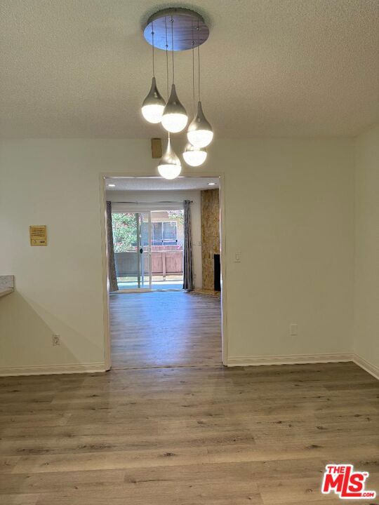 13112 Moorpark Street 1
