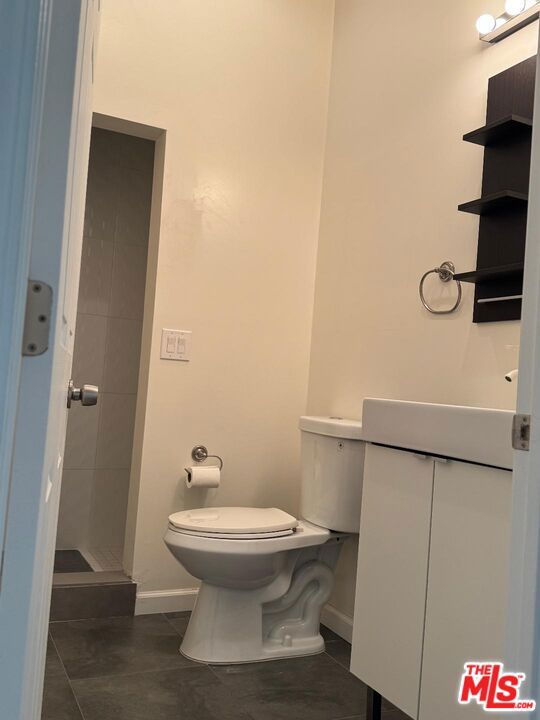 4501 Tobias Avenue back house