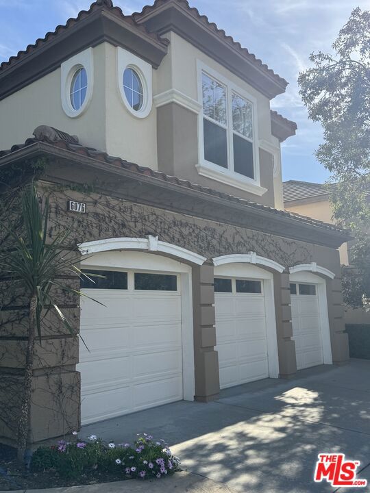 6076 Alexandra Court