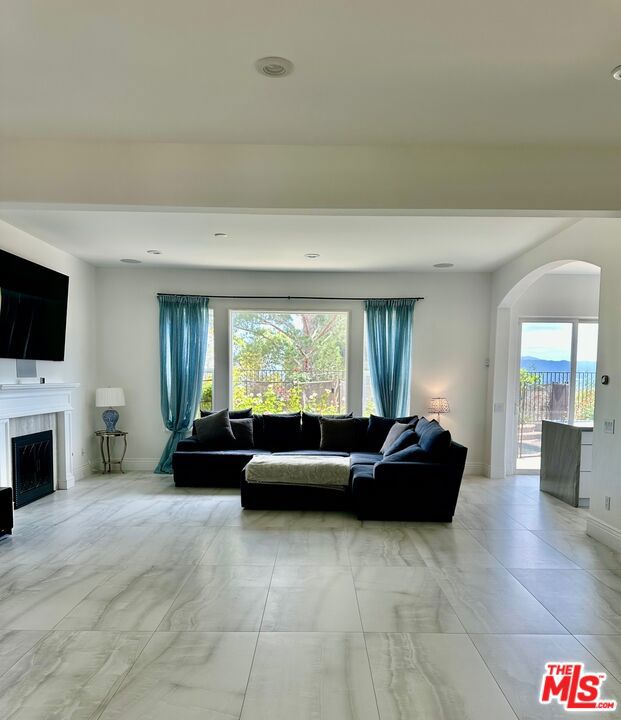 6076 Alexandra Court