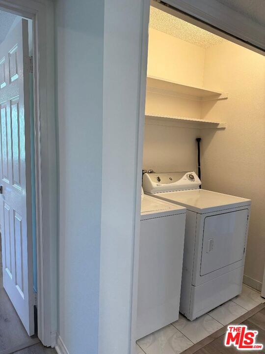 13112 Moorpark Street 1