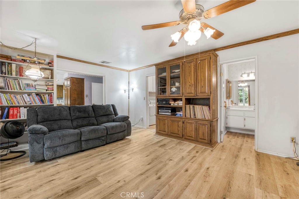7746 Jason Ave