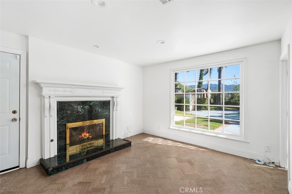 12112 Woodley Avenue
