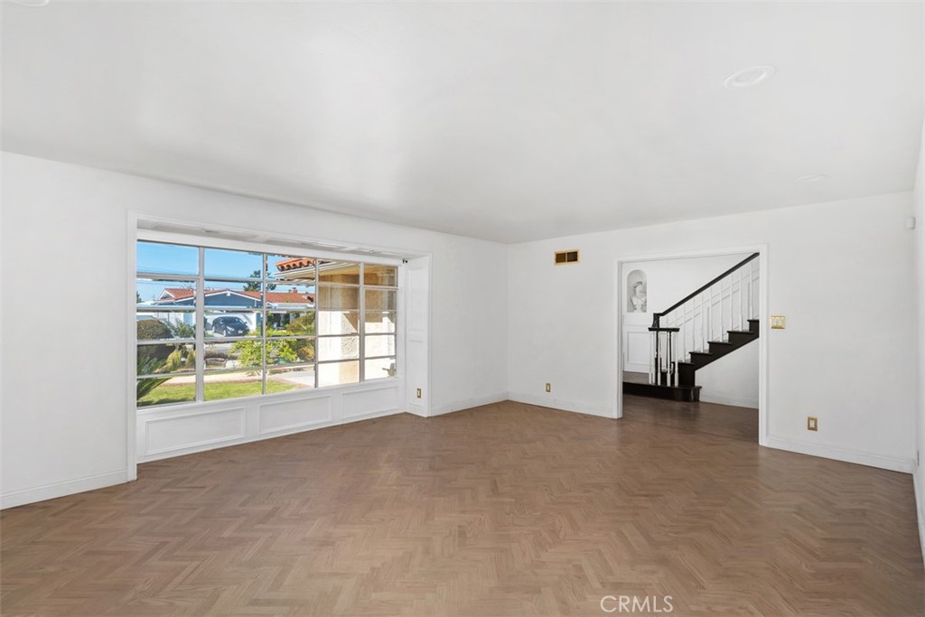 12112 Woodley Avenue